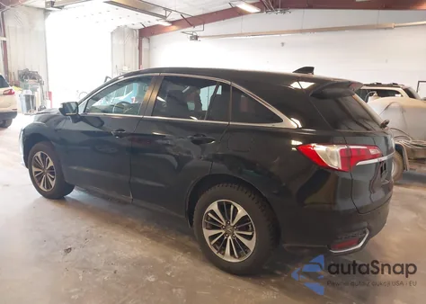 2017 Acura Rdx Advance Package z USA, uszkodzony, nr VIN 5J8TB4H72HL016731